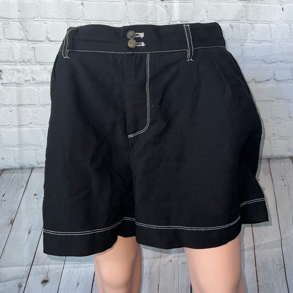 Who What Wear Pants - Who What Wear Black shorts size M